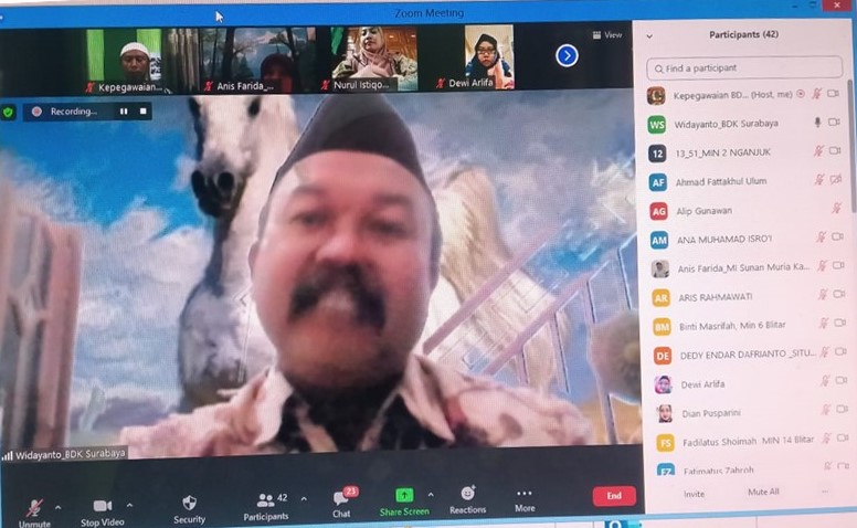 Ikuti Materi melalui Zoom, Peserta PJJ KTI Terima Paparan tentang PTK